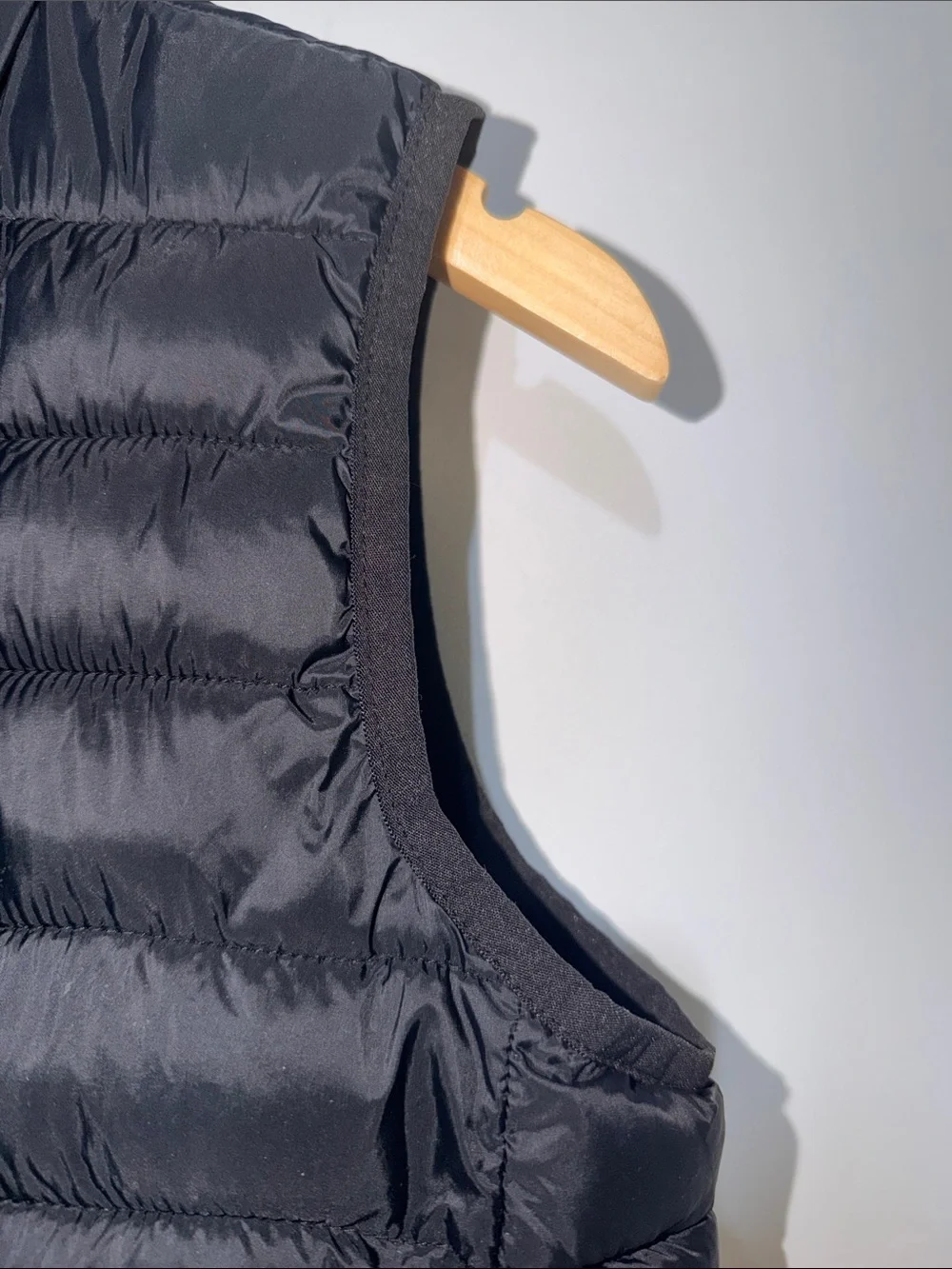 GAP kids  Black Quilted Down-Style Vest size XLarge puffer